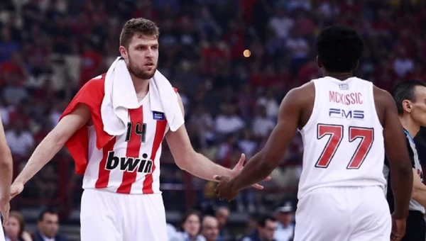 Ολυμπιακός: Ανατροπή με Βεζένκοφ, είναι στην 12άδα για τον 3ο τελικό!