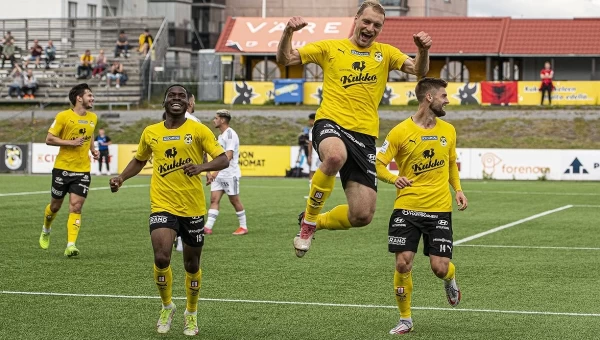 Α' Φινλανδίας: Διπλά με αξία