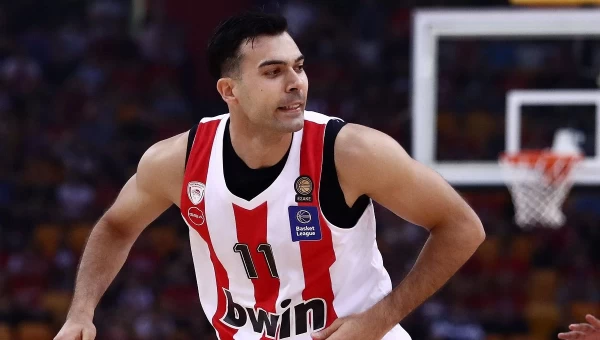 Τέλος από τον Ολυμπιακό o Σλούκας