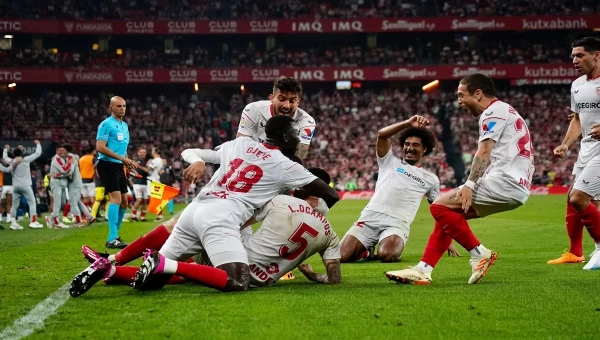 Τραμπζονσπόρ και Σεβίλλη!