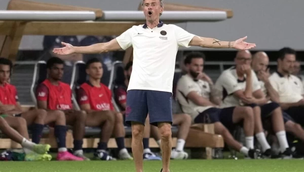 Λουίς Ενρίκε: "Δεν αποχωρώ"