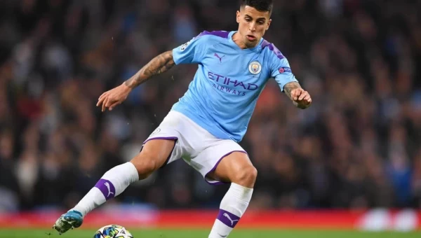 Μια ανάσα από την Μπαρτσελόνα ο Κανσέλο 