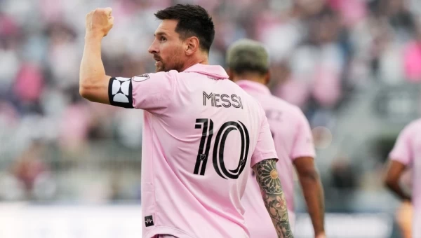 Τραυματίας αποχώρησε από τον αγώνα με την Τορόντο ο Μέσι