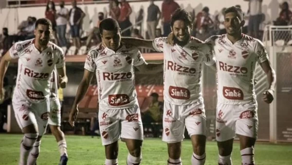 Τον πρώτο λόγο η Βίλα Νόβα