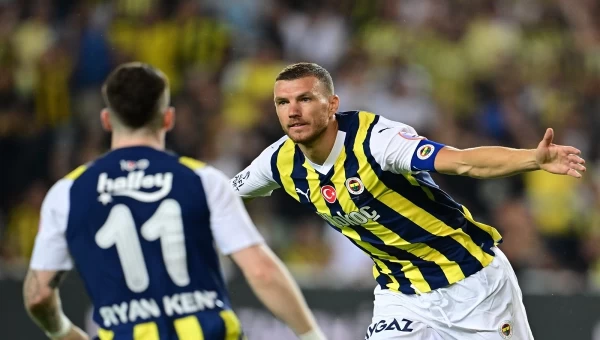 Τριάδα με... φόρμα και λογική!