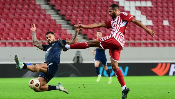 Πεντάστερος Ολυμπιακός, συνεχίζει στο Conference