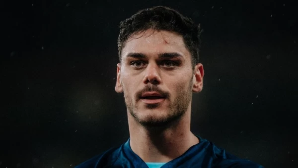 Ο Μαυροπάνος έριξε την Άρσεναλ από την κορυφή