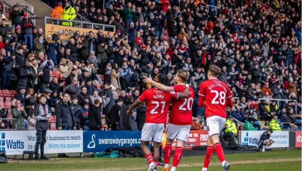 Κλασικά με Λιγκ2