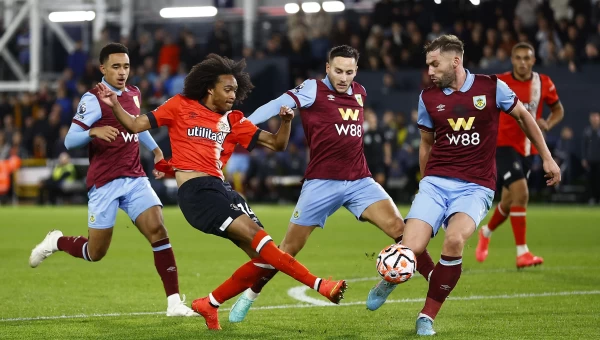 Premier League: Μπέρνλι – Λούτον, μάχη παραμονής