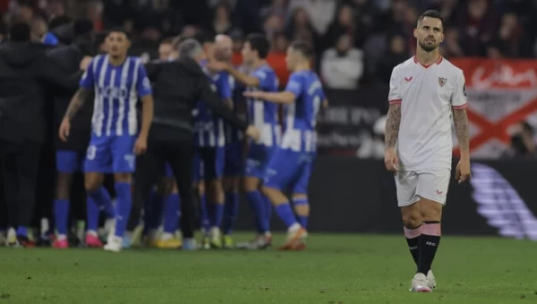 "Βουλιάζει" η Σεβίλλη, 2-3 από Αλαβές [vid]