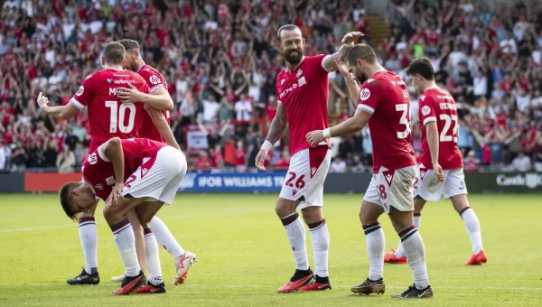 League 2 Αγγλίας: Εμπιστοσύνη στην Ρέξαμ