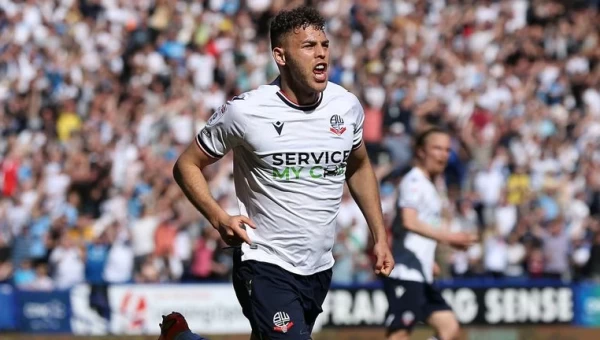 Θέαμα στο Μπάρνσλεϊ, άσος η Γουίμπλεντον