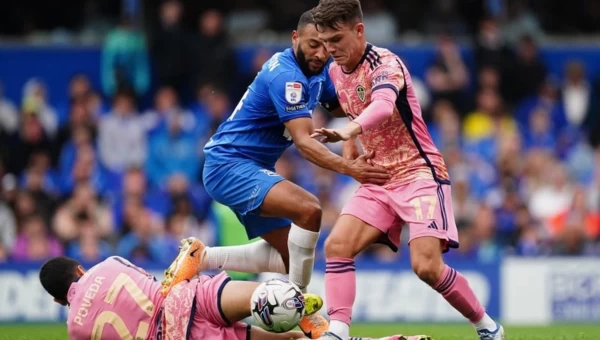 Τσάμπιονσιπ: Ακάθεκτοι οι πρωτοπόροι