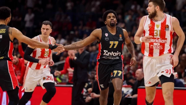 Στα πλέι οφ ο Ολυμπιακός, 89-86 τον Ερυθρό Αστέρα [vid]