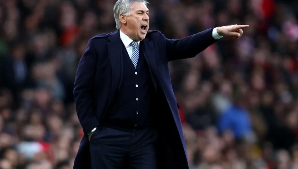 Ο Κάρλο Αντσελότι και το φρύδι του γελάνε με την κριτική σας