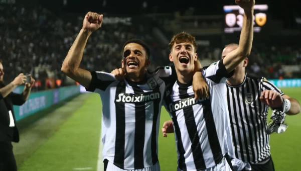 ΠΑΟΚ- ΑΕΚ 3-2: Έβαλε φωτιά στο πρωτάθλημα ο ΠΑΟΚ! [vid]