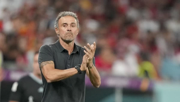 H Παρί του Ενρίκε όχι του Μπαπέ