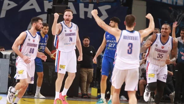 Η Ν.Σμύρνη και δώστε wild card επιτέλους!