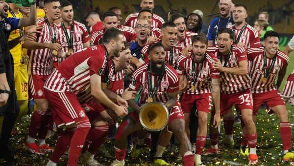 Ο Ολυμπιακός, ο Ελ Κααμπί και η συμβουλή του Μεντιλίμπαρ