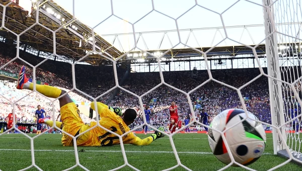 Γαλλία - Πολωνία 1-1: Είπε αντίο με ψηλά το κεφάλι [vid]