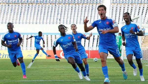 Με το διπλό της Αβάι