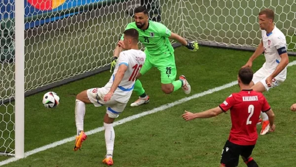 Euro 2024: «Σκόνταψε» στην Γεωργία και τον Μαμαρντασβίλι η Τσεχία (vid)