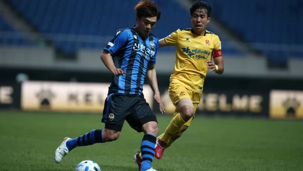 Α' Νότιας Κορέας: Με το πλεκτό σε Ίντσεον και Νταεγκού