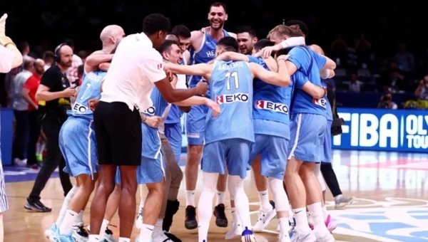 Η νέα Εθνική αγαπημένη και το Παρίσι!