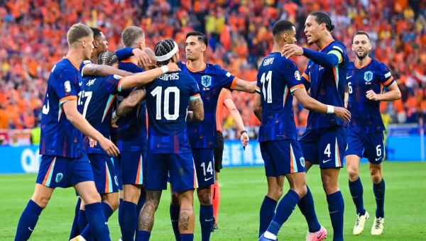 Με Ολλανδία και γκολ!