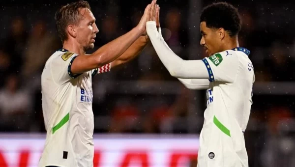 Α' Ολλανδίας: Η Αϊντχόφεν... απλά δεν σταματιέται