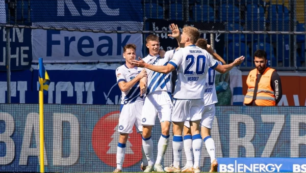 Β' Γερμανίας: Πάντερμπον και Καρσλρούη μάς δίνουν τα διπλά