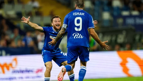 Α' Πολωνίας: Στήριξη σε Λεχ Πόζναν και δύο όβερ