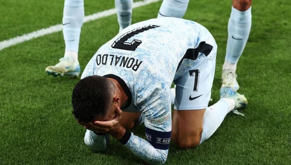 Τον αγαπάς ή τον μισείς... είναι ο Κριστιάνο Ρονάλντο