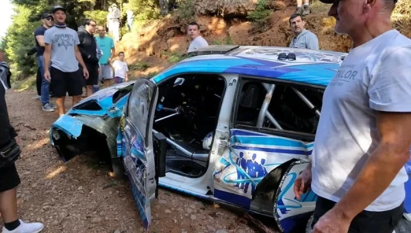 Ράλι Ακρόπολις (2η μέρα): Προηγείται ο Τάνακ, κομμάτια το Skoda του Αθανασούλα