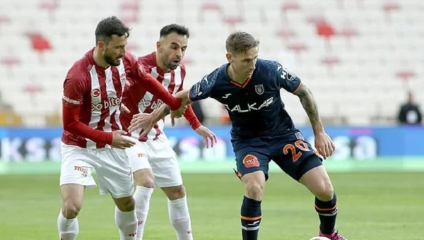 Α' Τουρκίας, Σίβασπορ - Μπασακσεχίρ: Πληρώνουν οι γηπεδούχοι