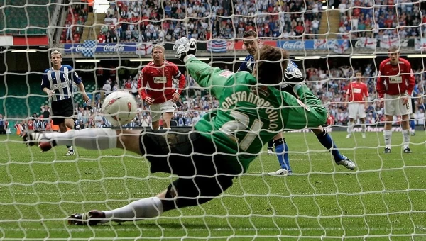 Με Χάρτλπουλ και Τσεχία