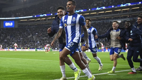 Με Πόρτο και Βασιλεία