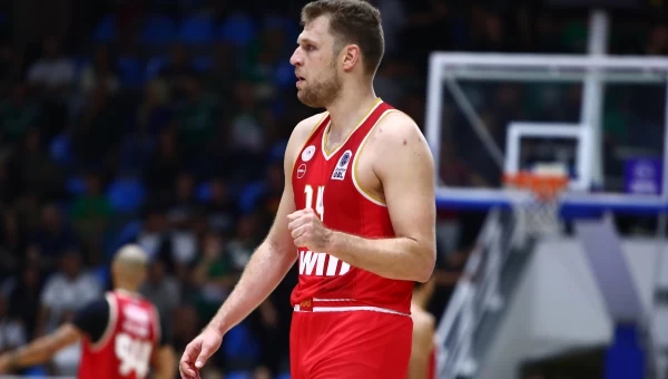 Στα κόκκινα ο πρώτος τίτλος της σεζόν