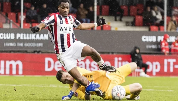 Α' Ολλανδίας: Αλμίρε - Βίλεμ, δεν σηκώνουν κεφάλι οι γηπεδούχοι