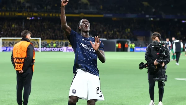 Ανώτερη η Φόλκερκ!