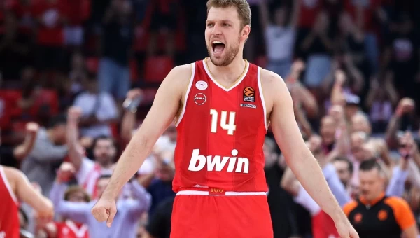 Ολυμπιακός-Αρμάνι Μιλάνο 89-68: Πάρτι με Βεζένκοφ, ΜακΚίσικ! (vid)