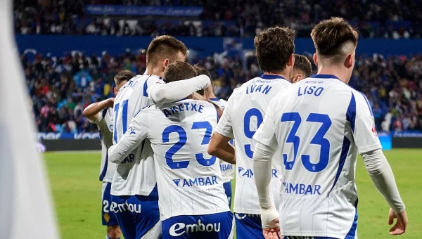 Β' Ισπανίας: Η δυναμική των Εϊμπάρ, Σαραγόσα