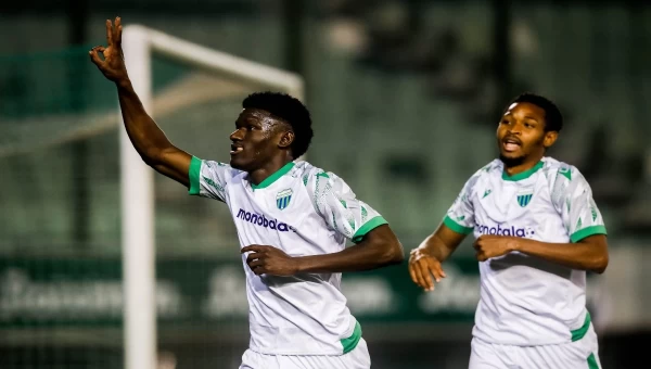 Athens Καλλιθέα - Λεβαδειακός 2-4: Ζίνι, εσύ σούπερ σταρ! (vids)