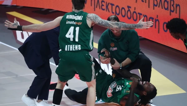 Παναθηναϊκός-Μπασκόνια 104-69: Σοκ και προσευχή για τον Λεσόρ