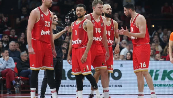 Ολυμπιακός - Εφές 92-89: Νίκη κορυφής με... ολίγο σασπένς