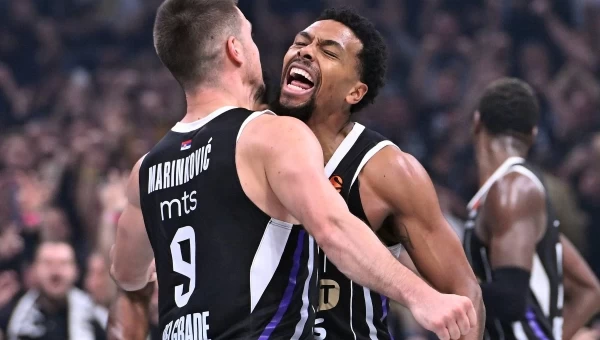 Ασος με over η Παρτιζάν