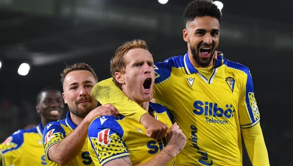 Β' Ισπανίας: Η αλλαγή της Κάντιθ