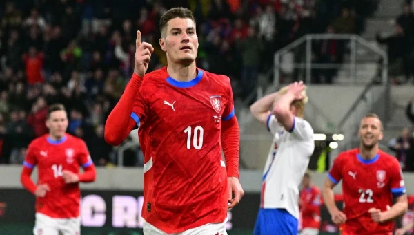 Έκανε του κεφαλιού του ο Σικ!