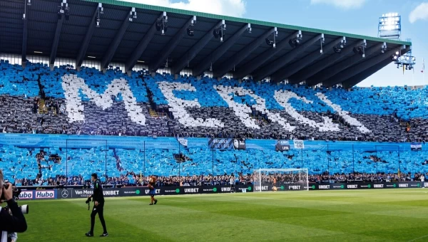 Στην... καταδίωξη η Κλαμπ Μπριζ