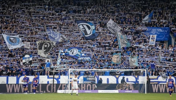 Με φόρμα και παράδοση!